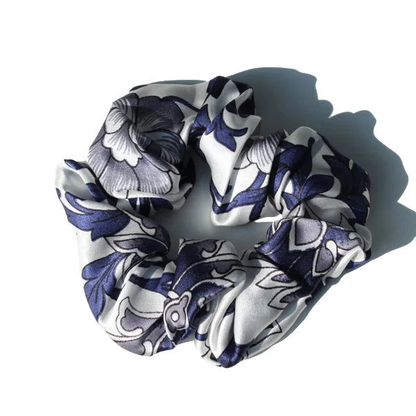 Scrunchies Luxe 🌸 | Élastiques Doux & Résistants pour Cheveux 💫