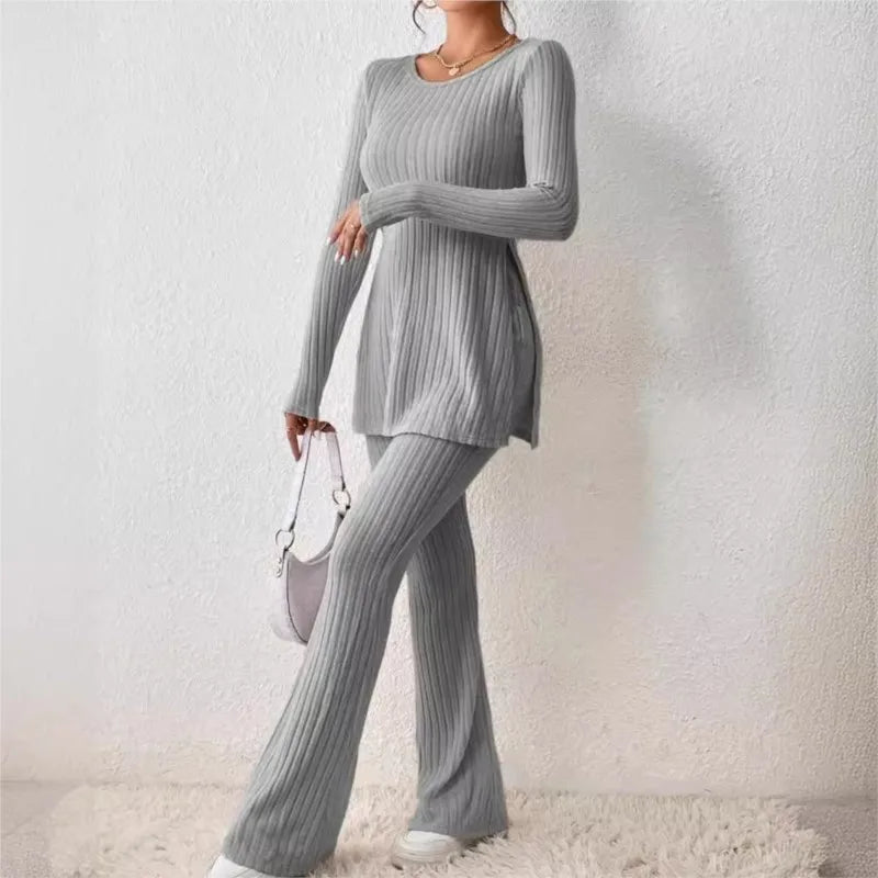 Ensemble Deux Pièces Femme — Chic et Sexy, Manches Longues, Col Rond, Coupe Élégante avec Fente, Style Casual et Mode